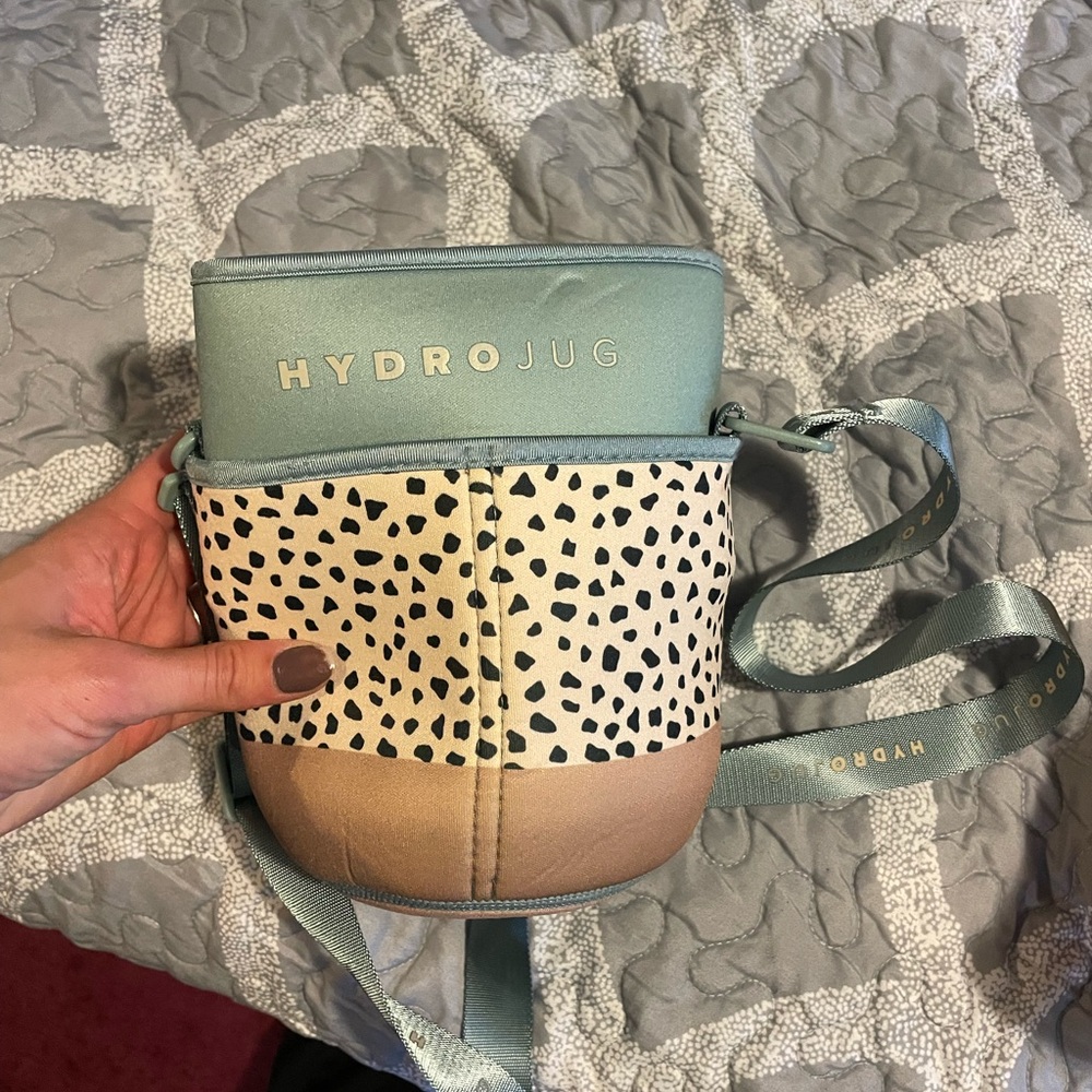 Hydro jug, straw and sleeve